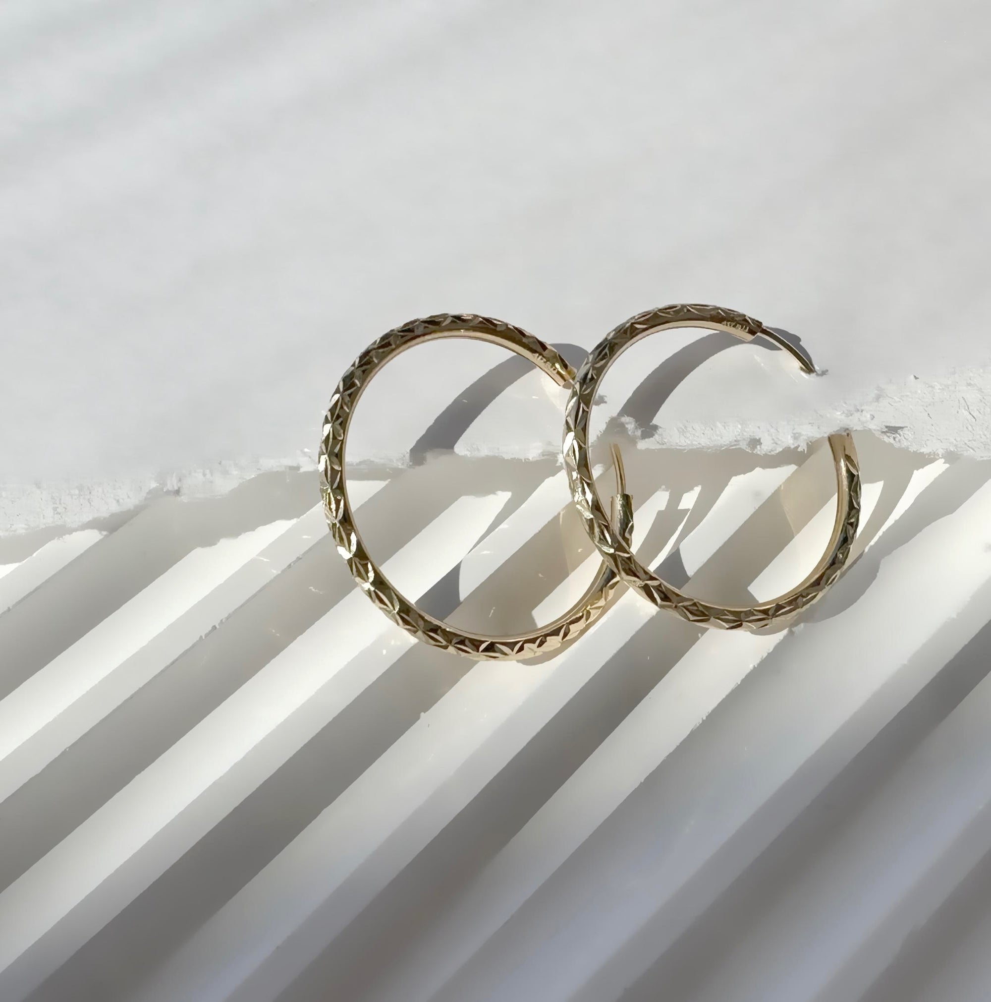 10K Gold Hoop Earrings | 25mm Wide, 1.8mm Tube | Textured Sparkling Classic Timeless Hoops