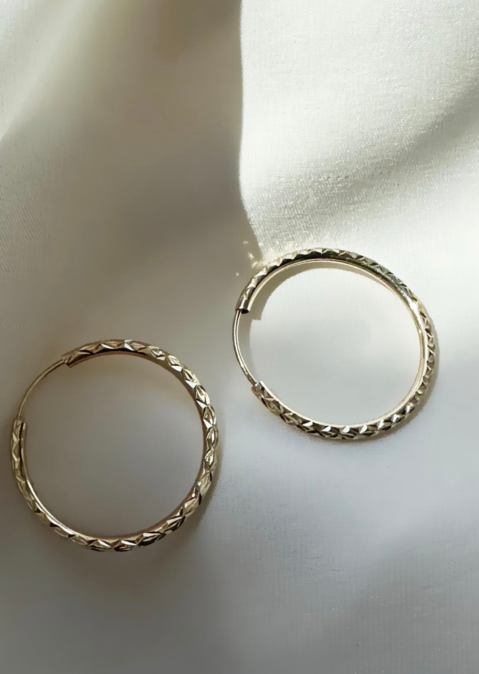 10K Gold Hoop Earrings | 25mm Wide, 1.8mm Tube | Textured Sparkling Classic Timeless Hoops